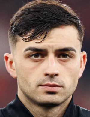 Pedri mediocampista